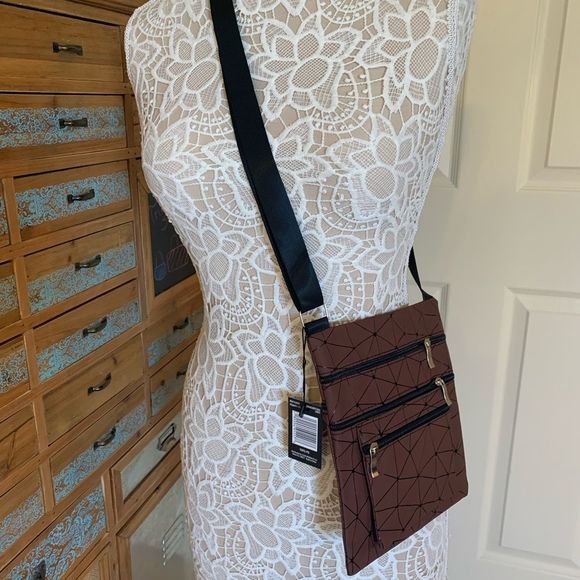 Geometric Four Pocket Crossbody Handbag – Chocolate Brown - Picture 7 of 9